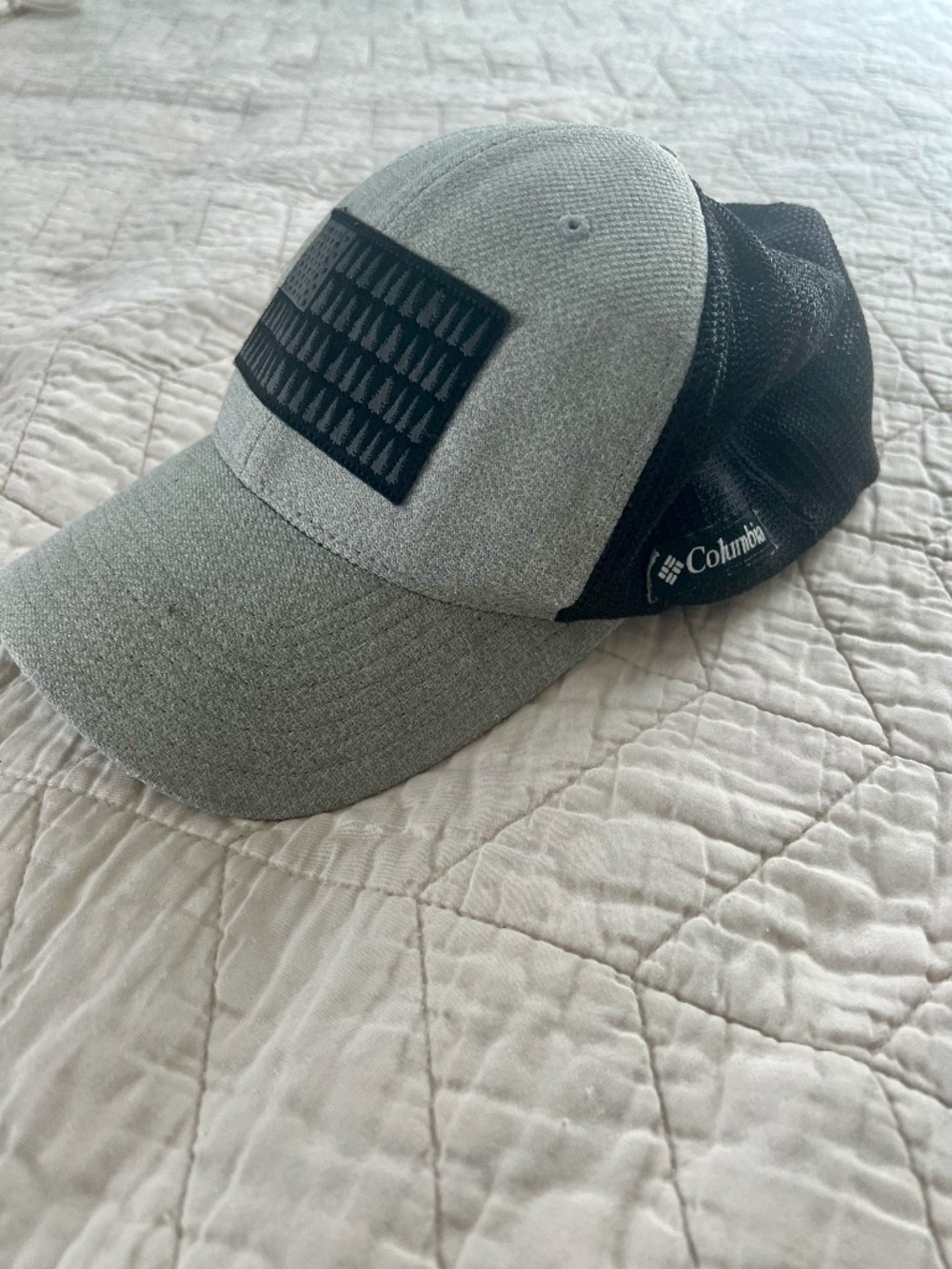 Grey & Black Columbia Men's or Women's flex fit ball cap